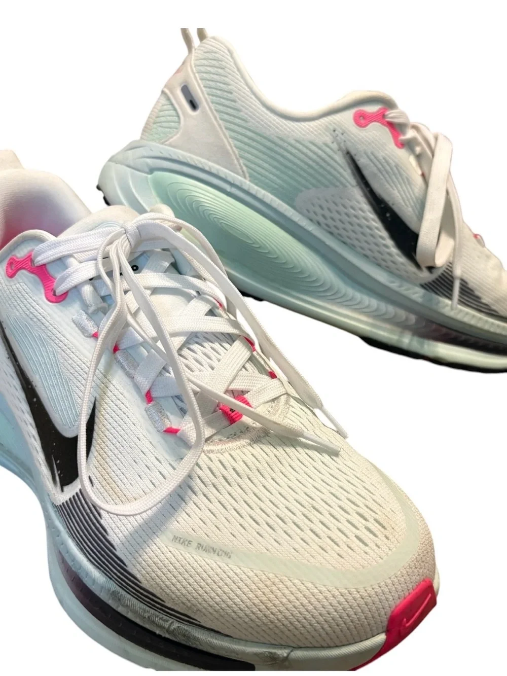Nike Vomero 18 Running White/Glacier Blue/Hyper Pink/Black Men size 8 women 9.5